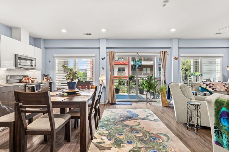 5-web-or-mls-4361-s-congress-ave-237-(13-of-31).jpg