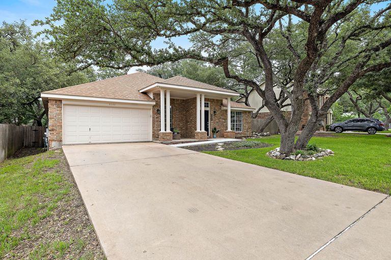 5-web-or-mls-6500-back-bay-ln-kcp-050824---219.jpg