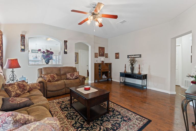 5-web-or-mls-dsc09926.jpg