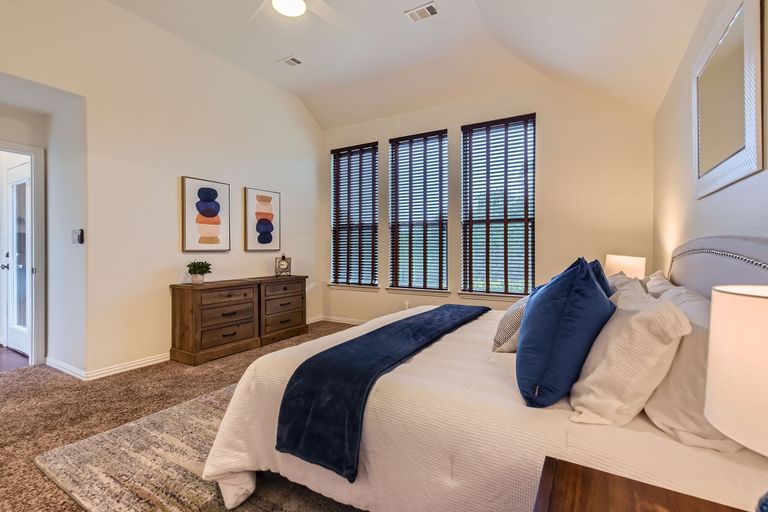 519-catalina-ln---web-quality---016---15-primary-bedroom.jpg