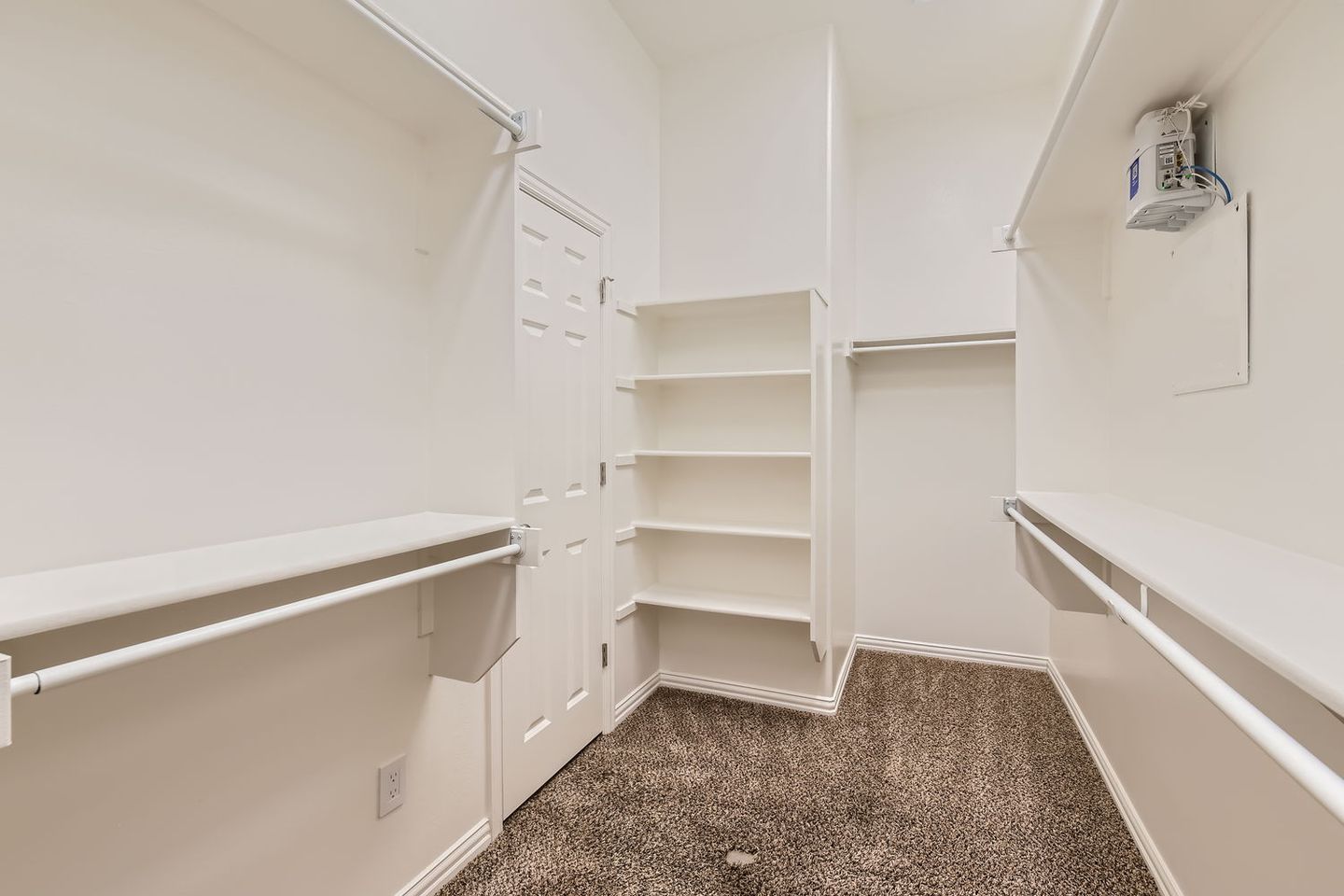519-catalina-ln---web-quality---021---20-primary-bedroom-closet.jpg