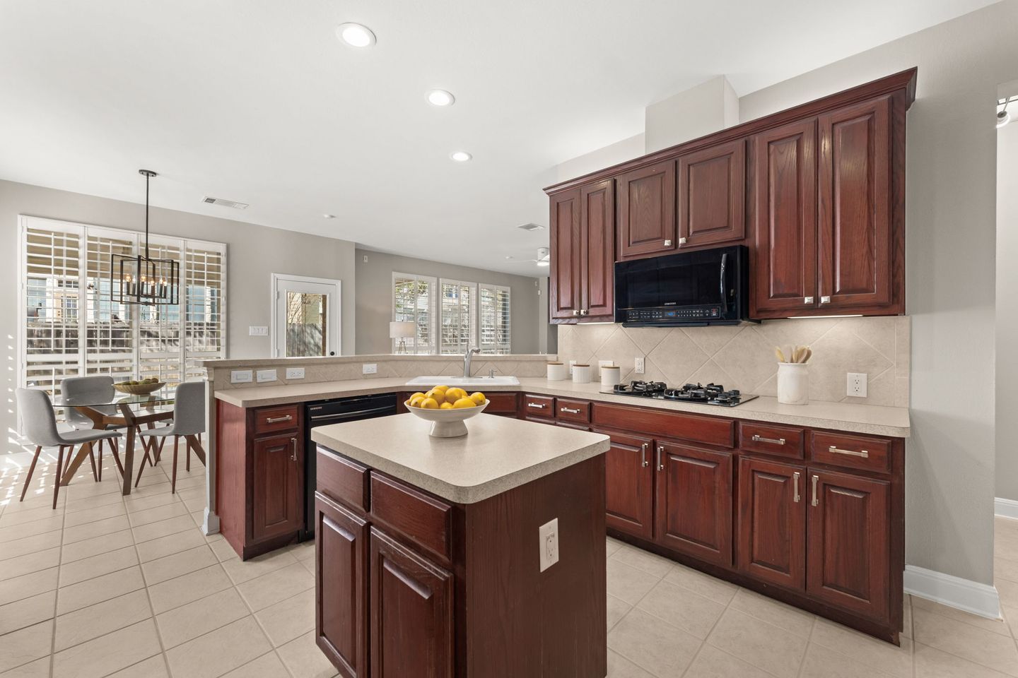6-web-or-mls-11204-gorham-glen-ct-14.jpg