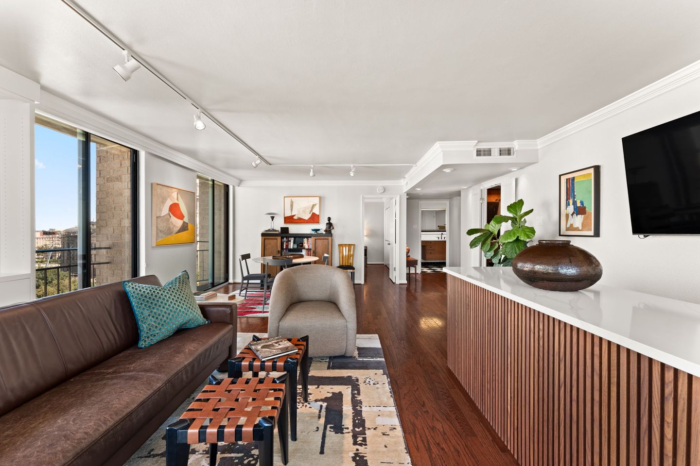 6-web-or-mls-1122-colorado-st-1202-6.jpg