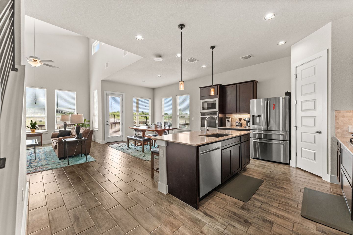 6-web-or-mls-11320-charger-wy-26.jpg