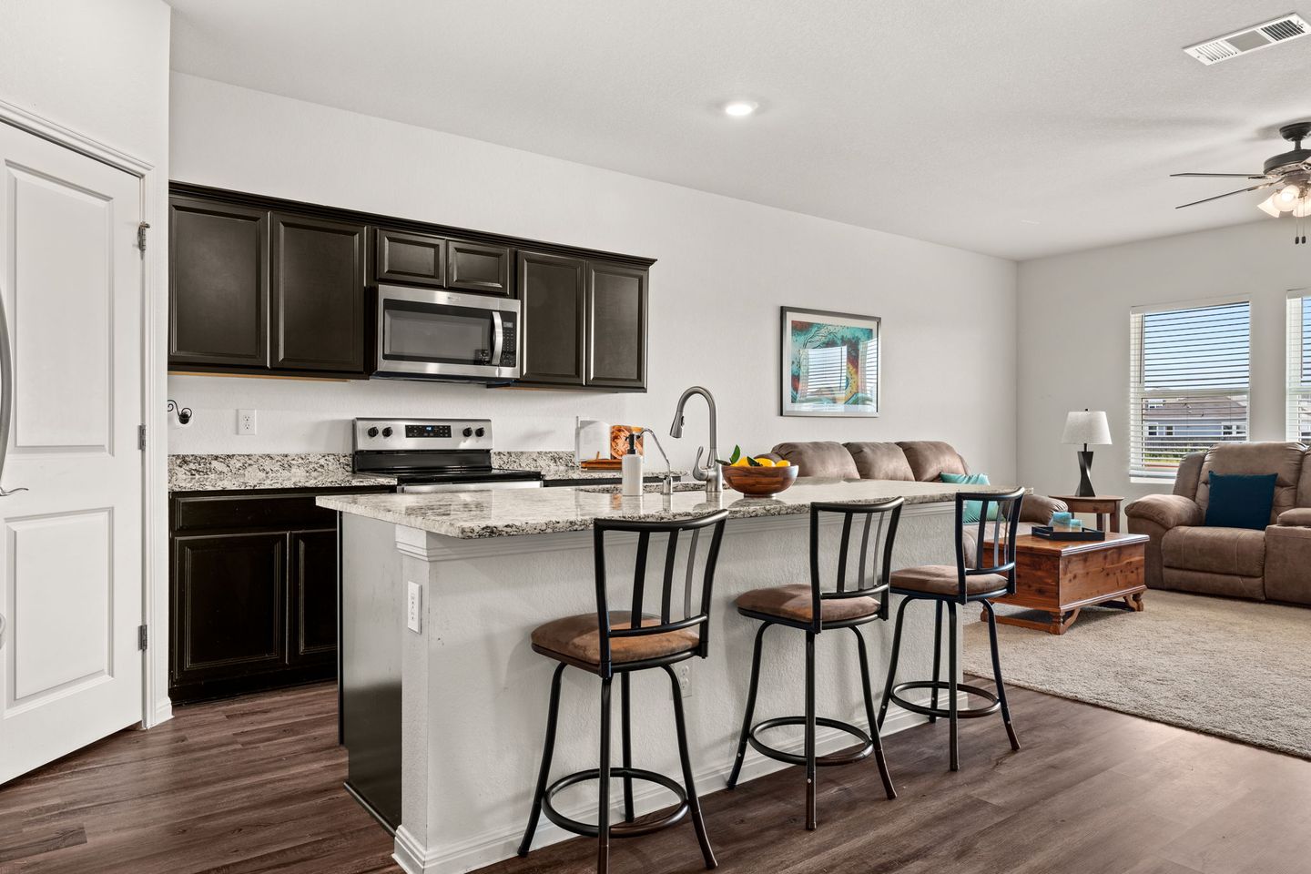 6-web-or-mls-12701-samuel-adams-dr-10.jpg