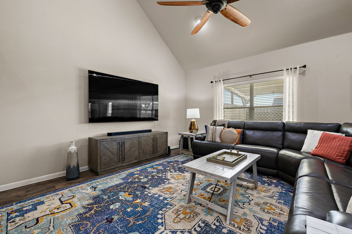 6-web-or-mls-201-garcitas-creek-ln-kcp-051326---121.jpg