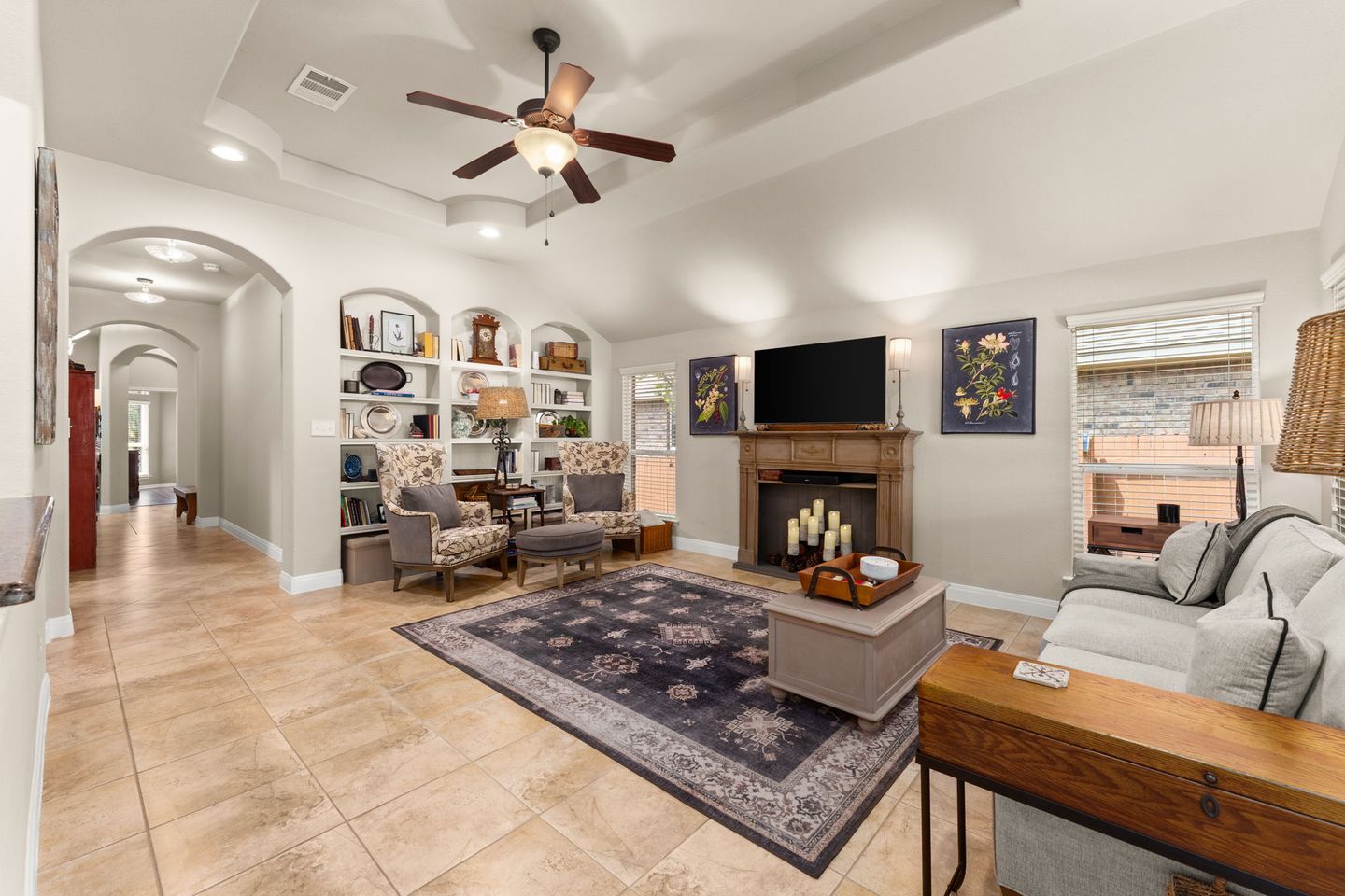 6-web-or-mls-215-choke-canyon-ln-28.jpg