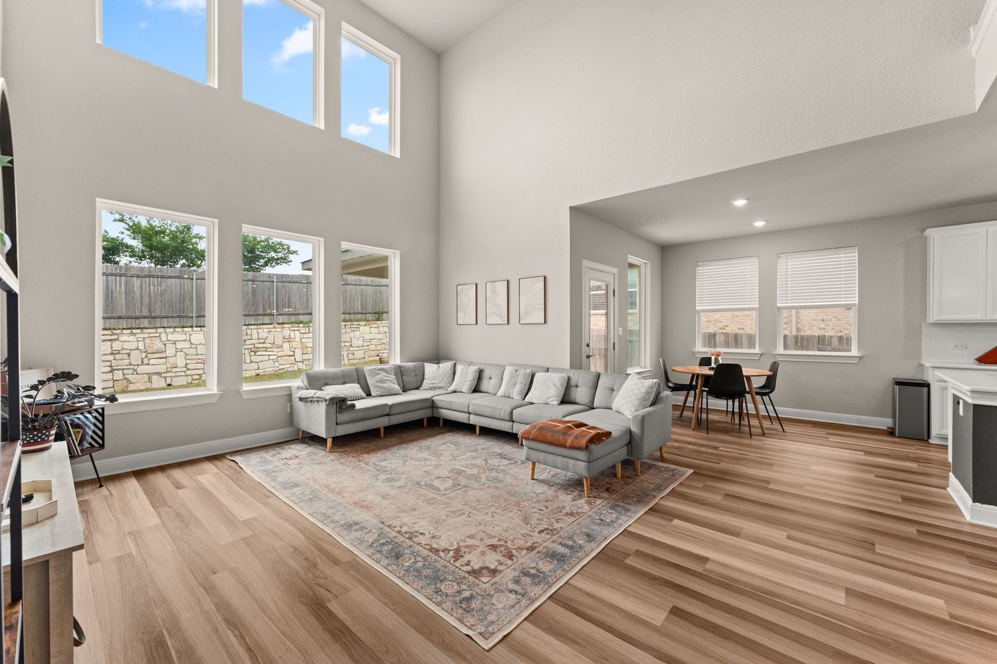 6-web-or-mls-250-eagle-mountain-trl-11.jpg