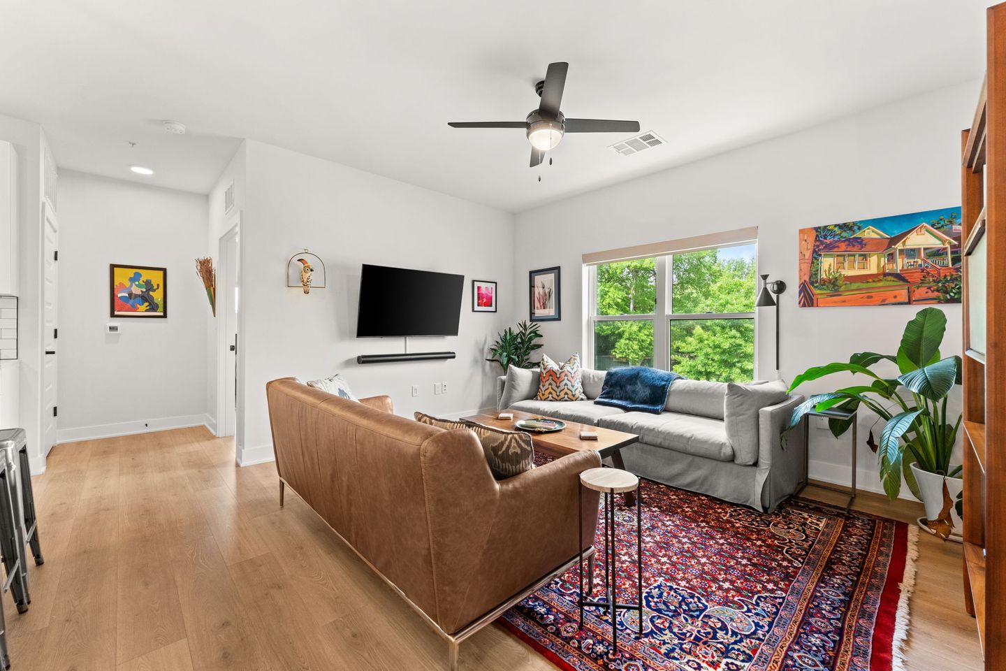 6-web-or-mls-3101-govalle-ave-215-8.jpg