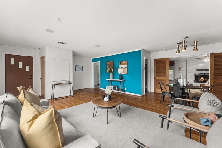 6-web-or-mls-4330-parkwood-rd-12.jpg