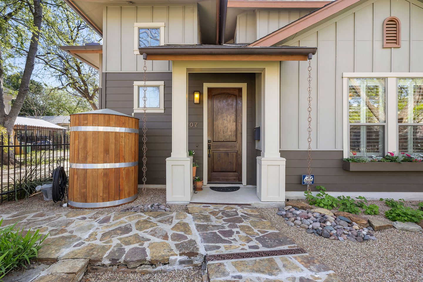 6-web-or-mls-5607-clay-ave-a-kcp-032326---236-1774466103.jpg