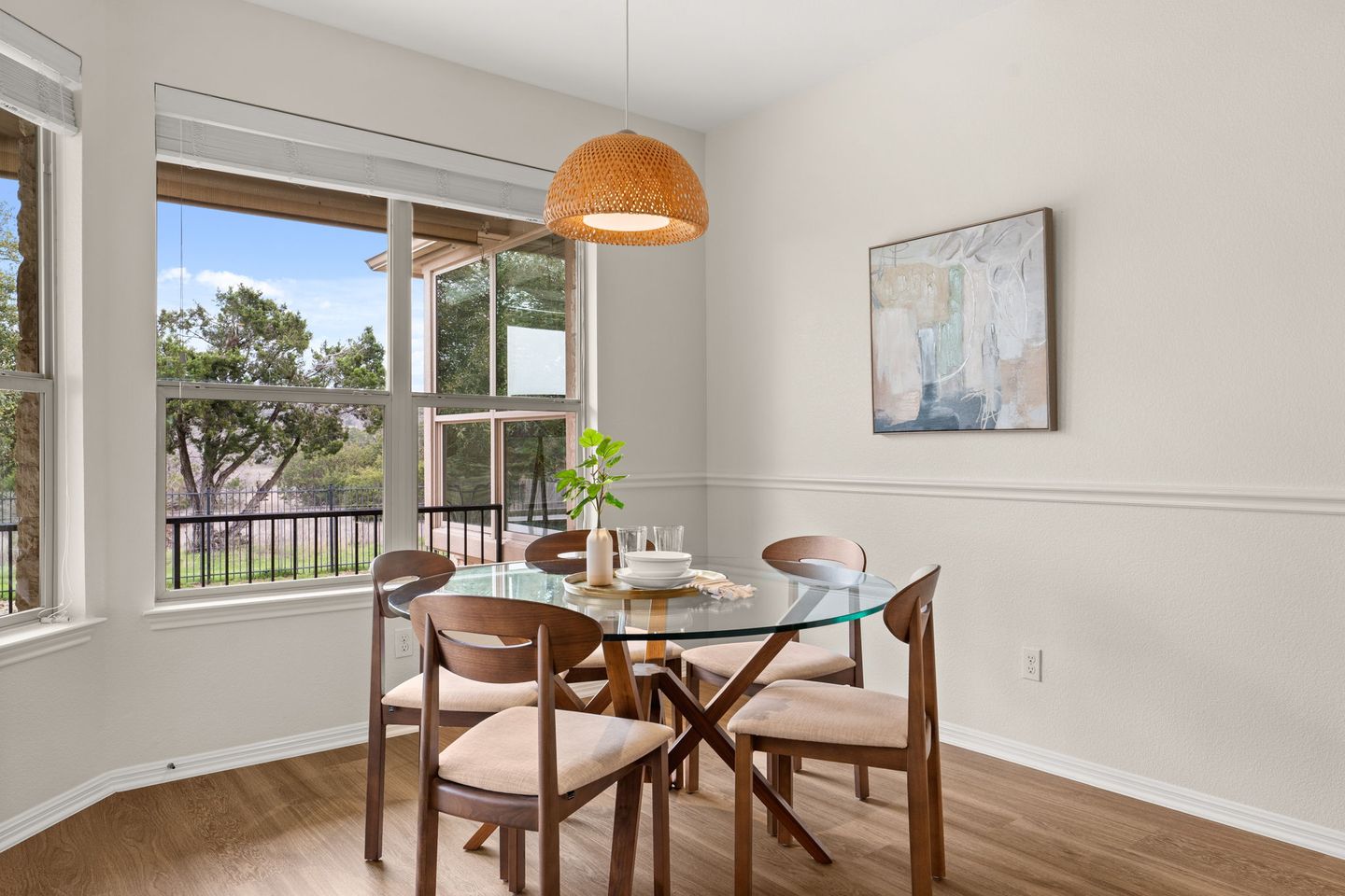6-web-or-mls-7908-via-verde-dr-(14-of-41).jpg