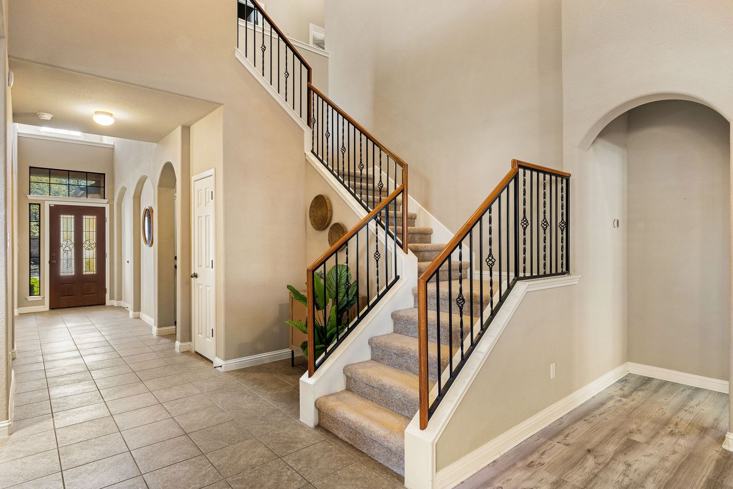6-web-or-mls-801-zappa-dr-kcp-031226---186.jpg