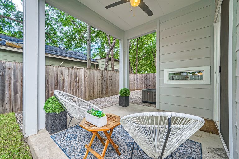 6002-camino-real--2---web-quality---016---15-patio.jpg