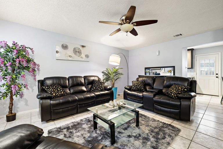 7-custom-8400-jamestown-dr,-204-kcp-122123---38.jpg