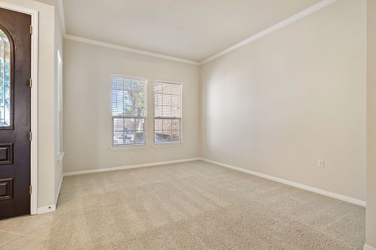 7-web-or-mls-120-durango-trail-kcp-022625---88.jpg