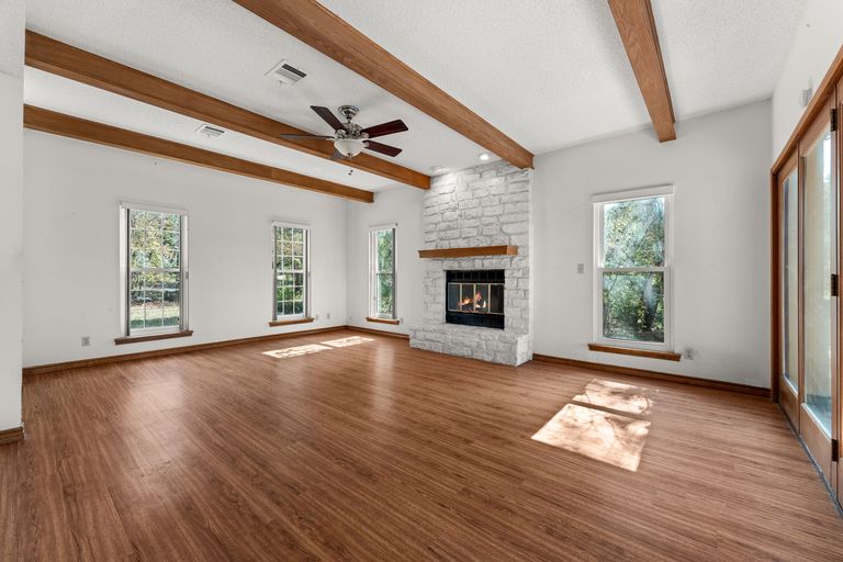 7-web-or-mls-13104-s-ridge-cir-14-1731615701.jpg