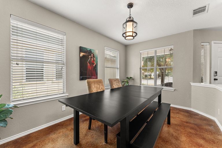 7-web-or-mls-15216-parrish-ln-2.jpg