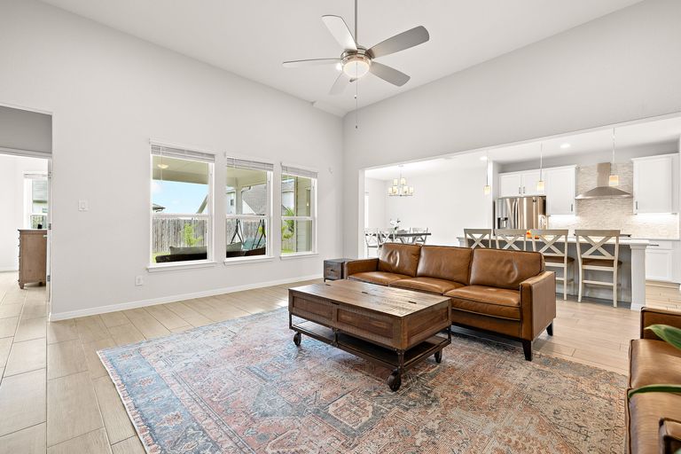 7-web-or-mls-16713-elsinore-ln-kcp-070925---116.jpg