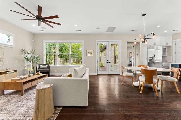 7-web-or-mls-1710-payne-ave-8.jpg