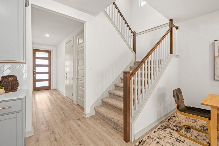 7-web-or-mls-221-indian-shoal-dr.jpg