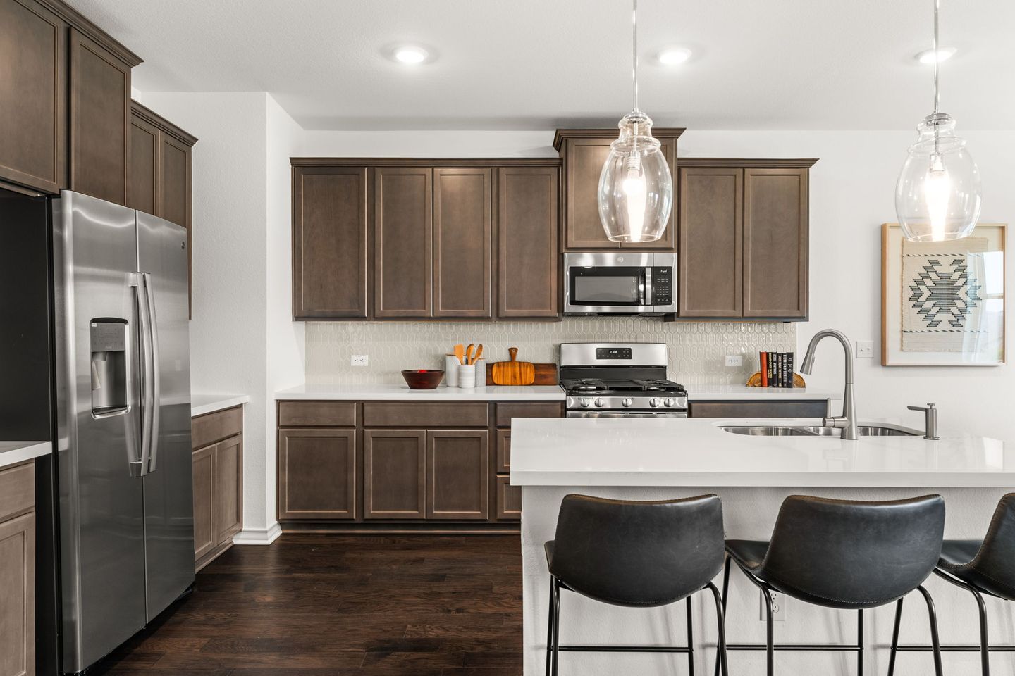 7-web-or-mls-2918-tavern-dr-(10-of-50)-1724364756.jpg