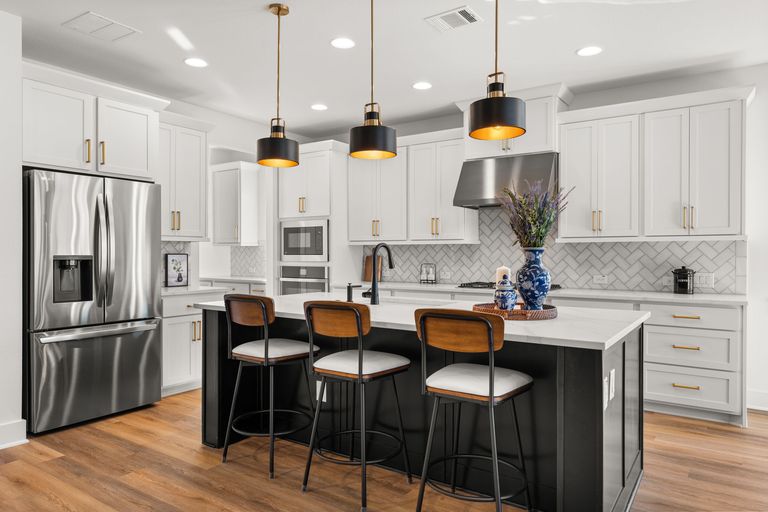 7-web-or-mls-3234-amore-way-(10-of-30).jpg