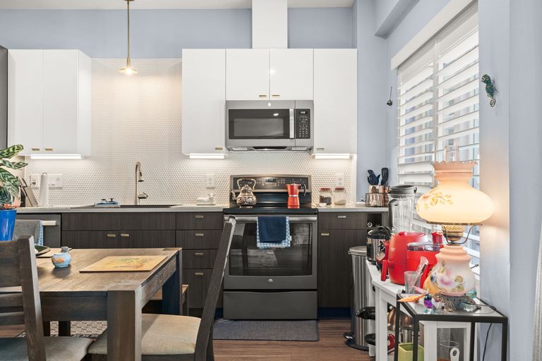 7-web-or-mls-4361-s-congress-ave-237-(16-of-31).jpg