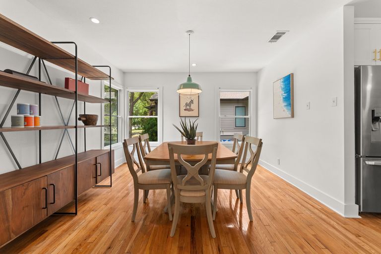 7-web-or-mls-4903-shoal-creek-blvd-(9-of-38).jpg