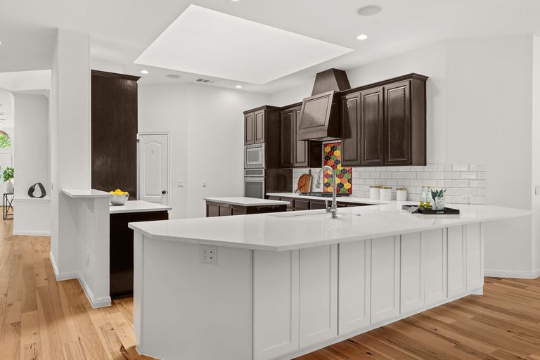 7-web-or-mls-5900-savin-hill-ct-17.jpg