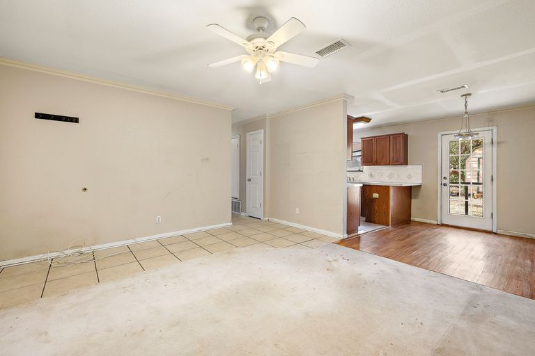 8-web-or-mls-1209-doris-ln-kcp-092524---31.jpg