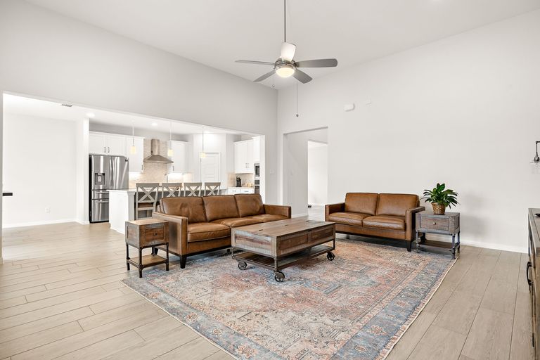 8-web-or-mls-16713-elsinore-ln-kcp-070925---121.jpg