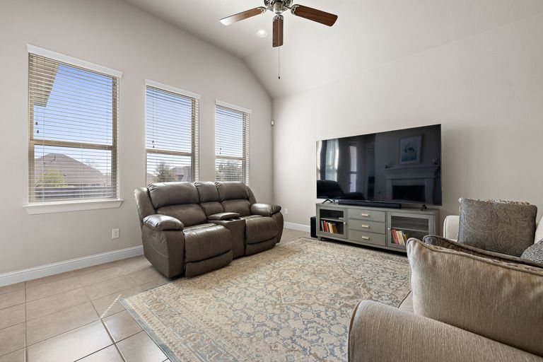 8-web-or-mls-21411-greylag-dr-kcp-032525---89.jpg