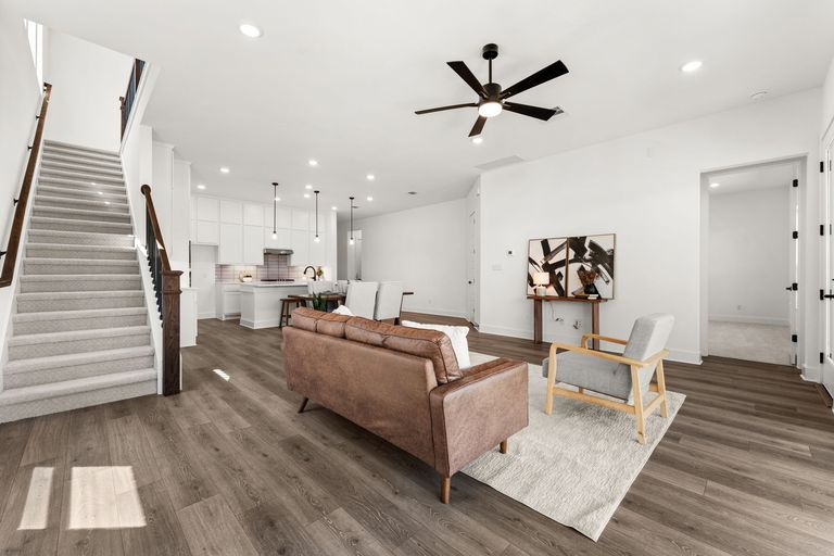 8-web-or-mls-320-millbend-rd-10.jpg