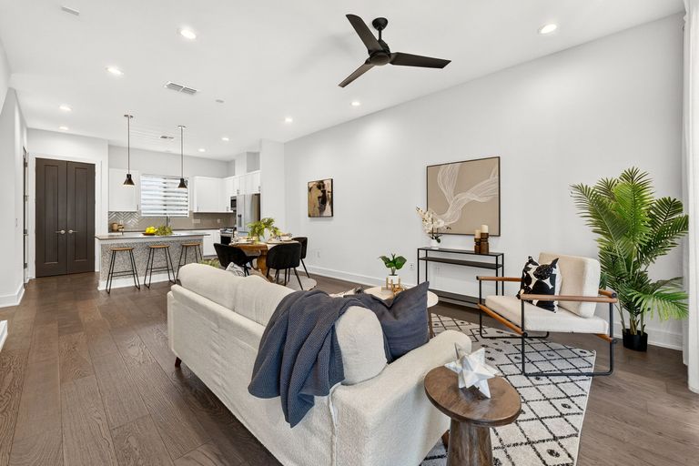 8-web-or-mls-3700-clawson-rd-603-(8-of-26).jpg