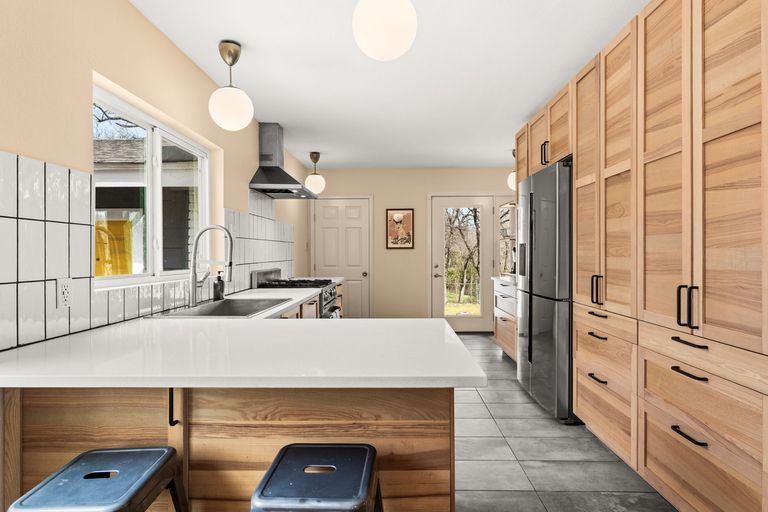 8-web-or-mls-5006-heflin-ln-6.jpg