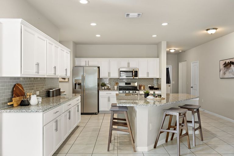 8-web-or-mls-7420-branrust-dr-kcp-010725---119.jpg