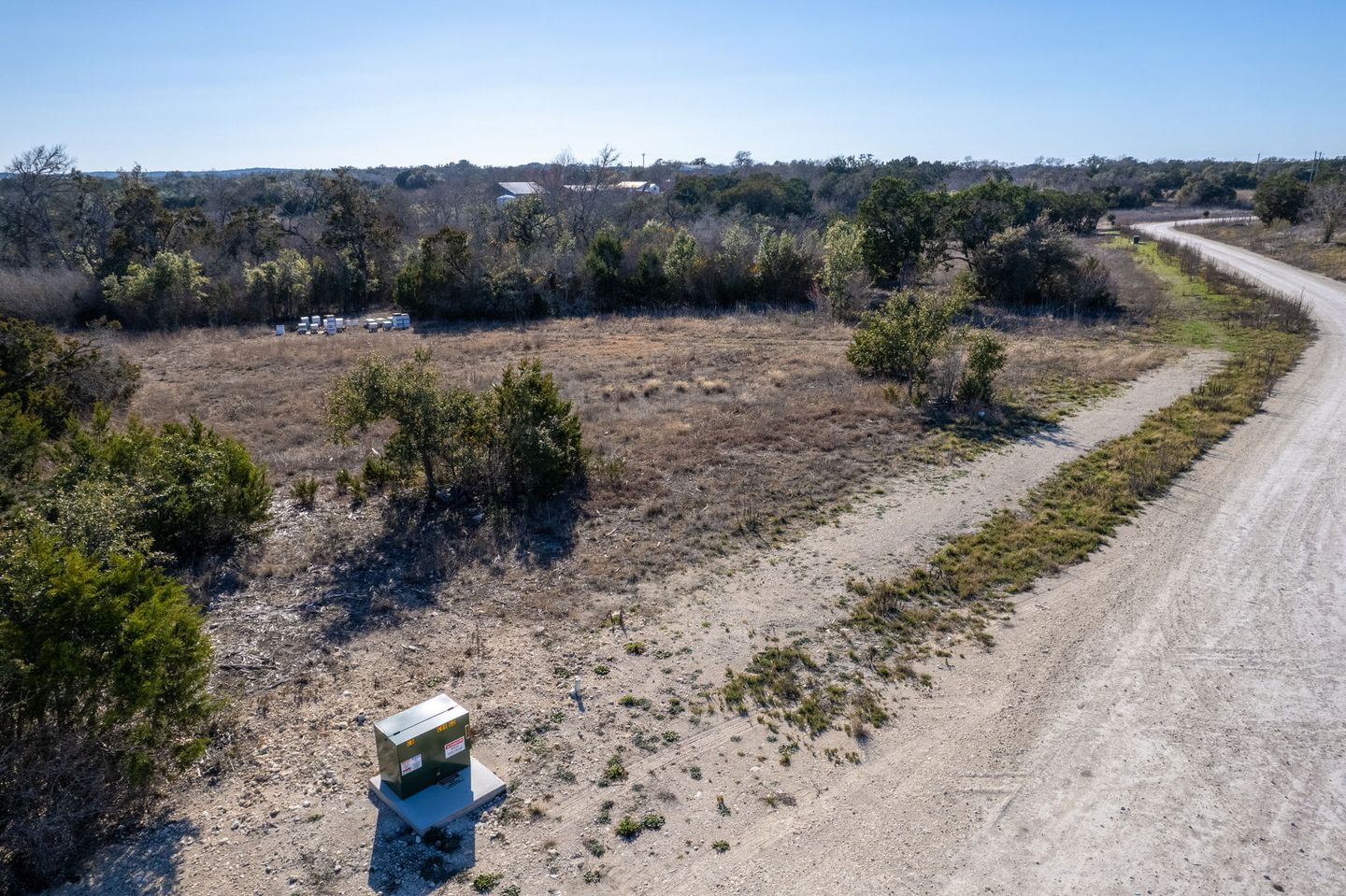 8e8cf4f4-011-19-web-or-mls-2552-mcgregorln-12.jpg