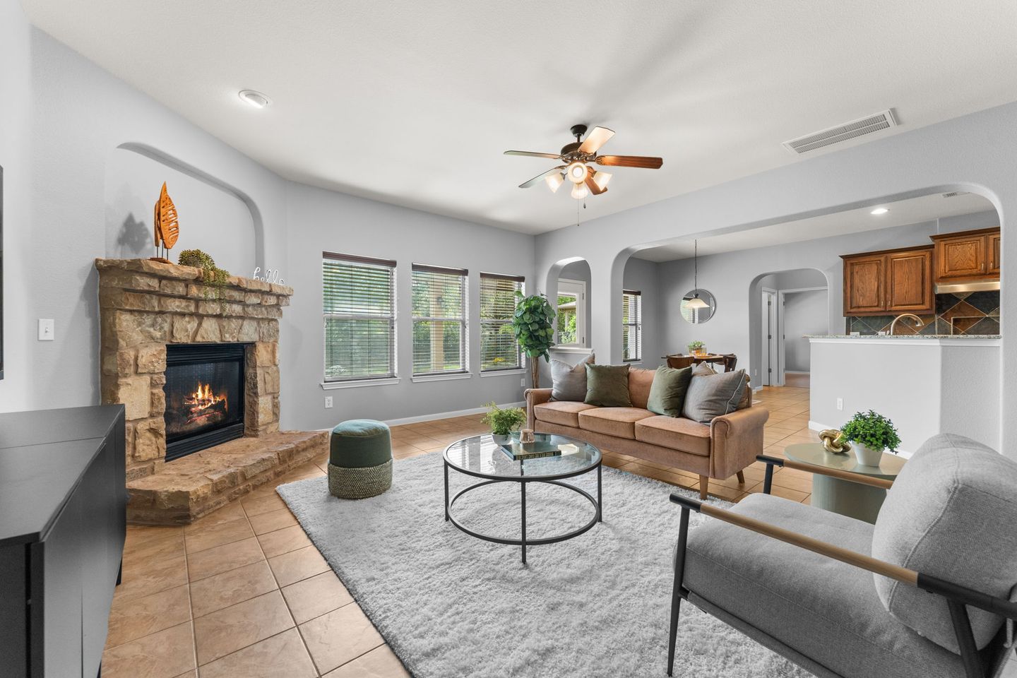 9-web-or-mls-11205-cap-stone-dr-(6-of-8).jpg