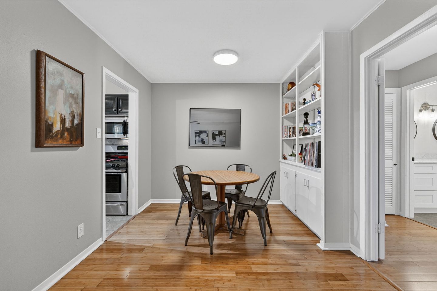 9-web-or-mls-1240-barton-hills-dr-206-(6-of-23).jpg