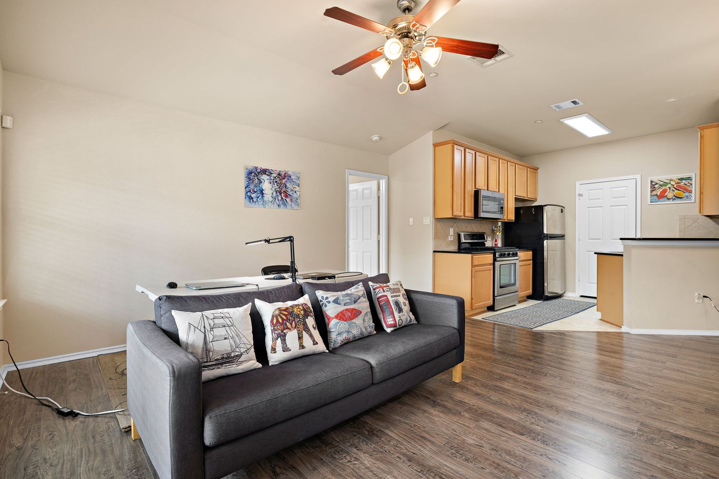 9-web-or-mls-1310-w-parmer-ln,-2401-kcp-052324---76.jpg