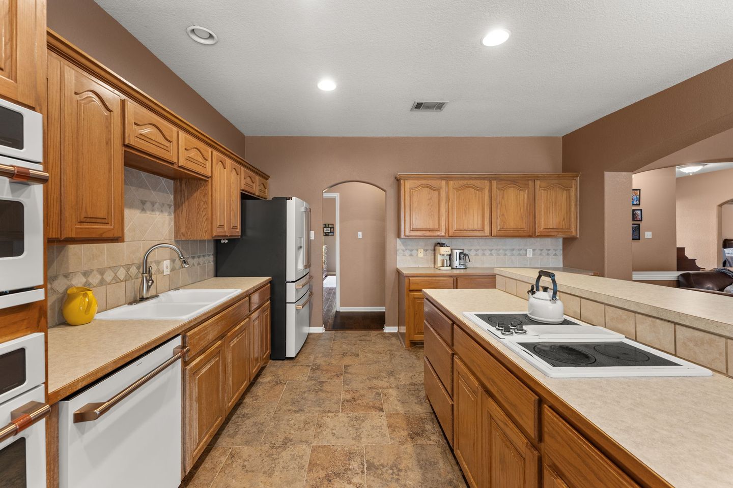 9-web-or-mls-13510-copper-hills-dr-17.jpg