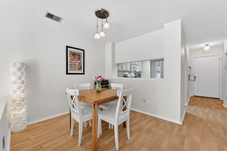 9-web-or-mls-1411-gracy-farms-ln-118-(9-of-27).jpg
