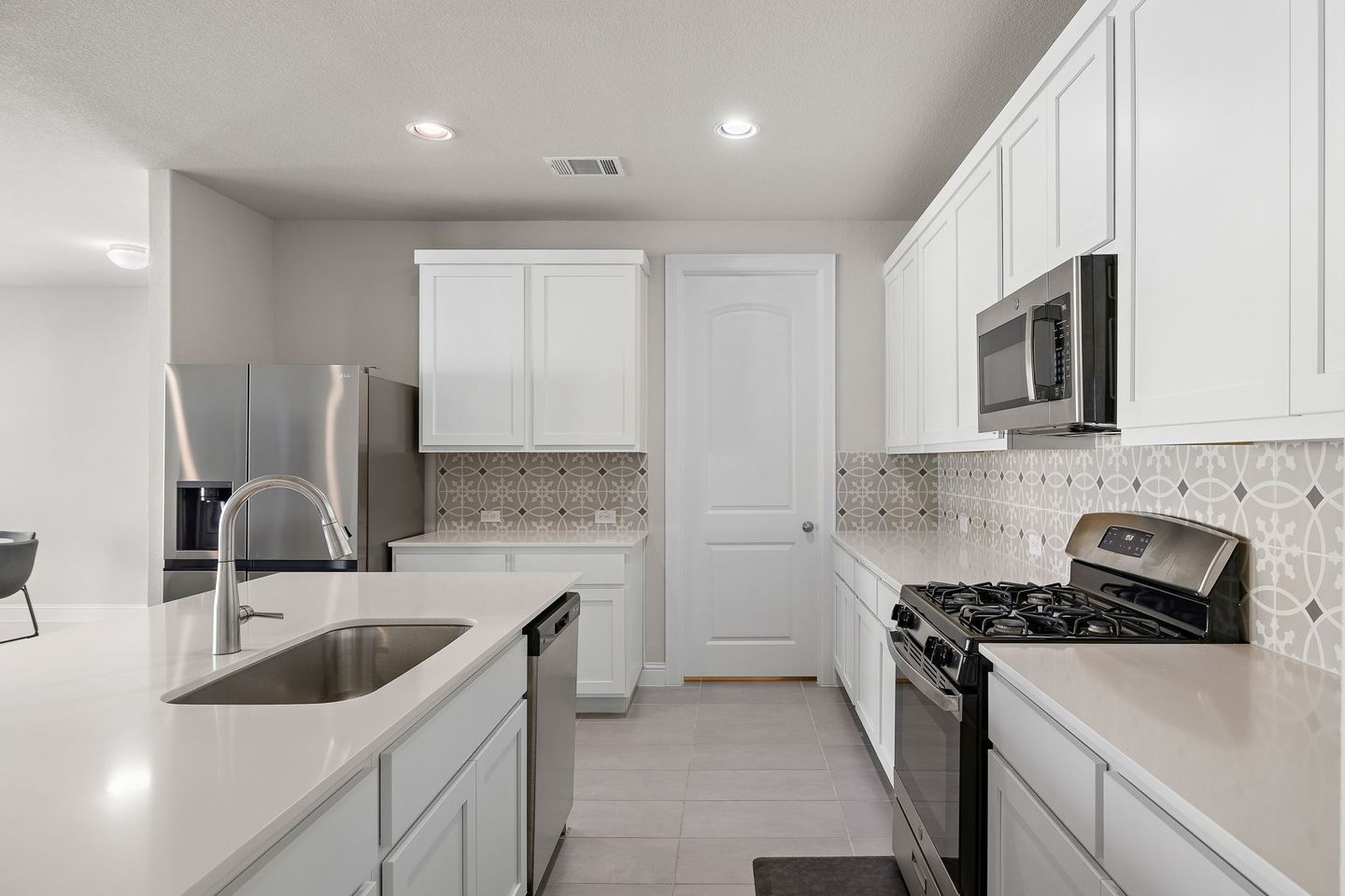 9-web-or-mls-151-catalina-dr-kcp-032525---89.jpg