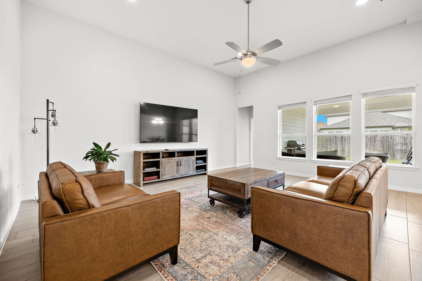 9-web-or-mls-16713-elsinore-ln-kcp-070925---112.jpg