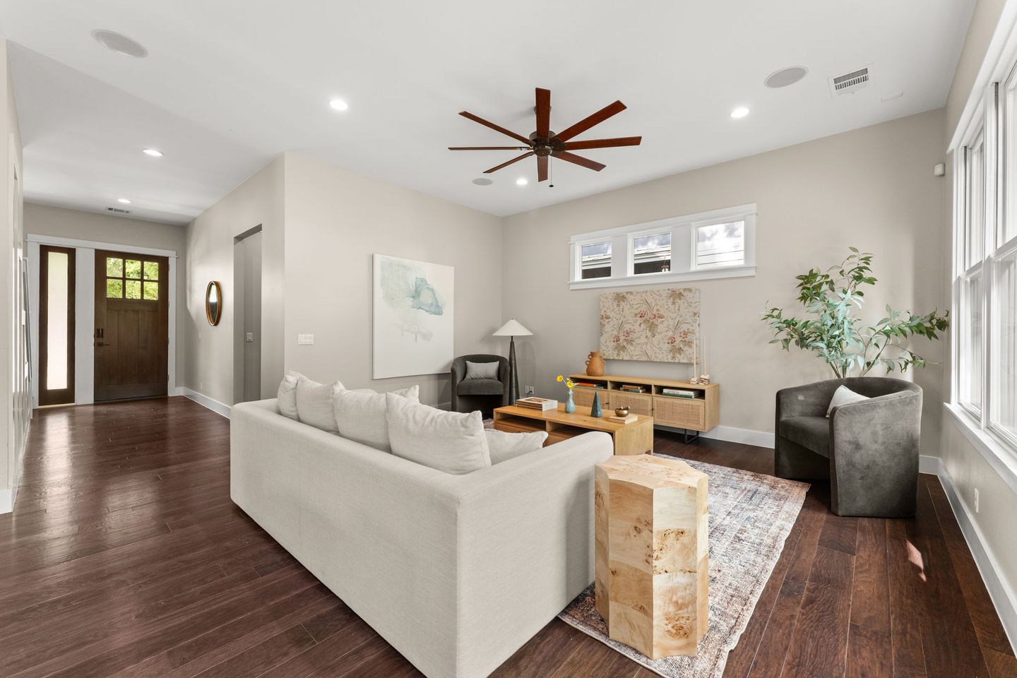 9-web-or-mls-1710-payne-ave-10.jpg