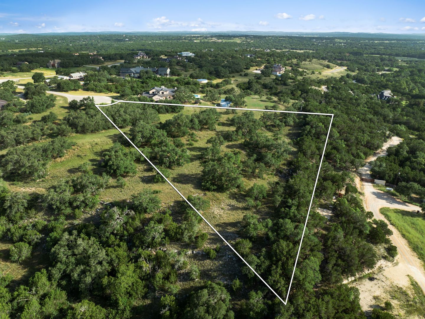 9-web-or-mls-202-st-helena-ct-10.jpg