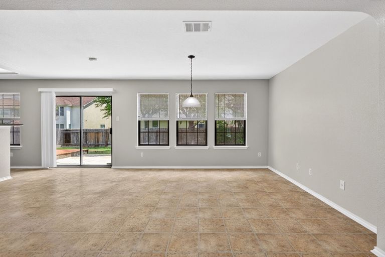 9-web-or-mls-204-lauren-loop-(9-of-27).jpg