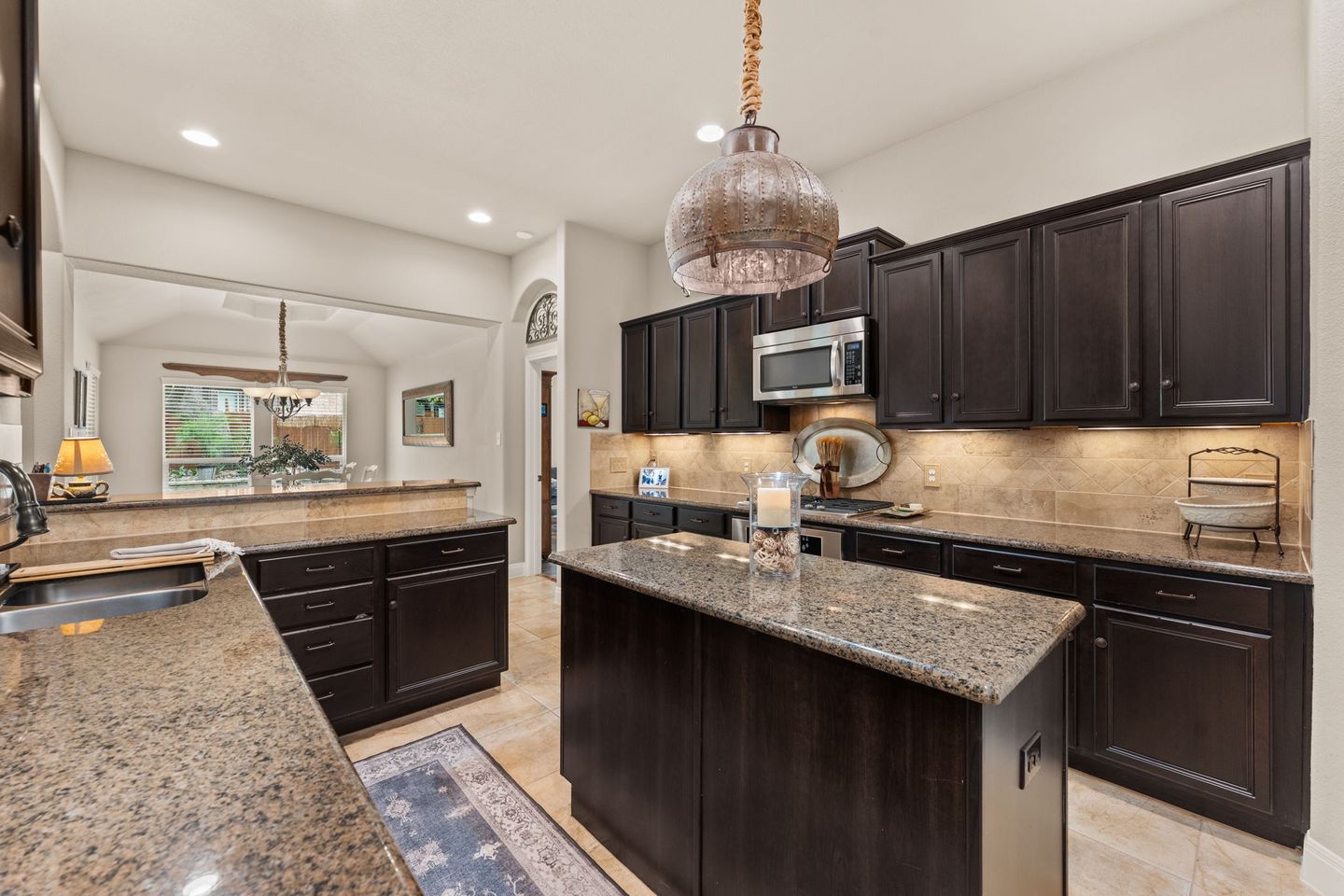 9-web-or-mls-215-choke-canyon-ln-26.jpg