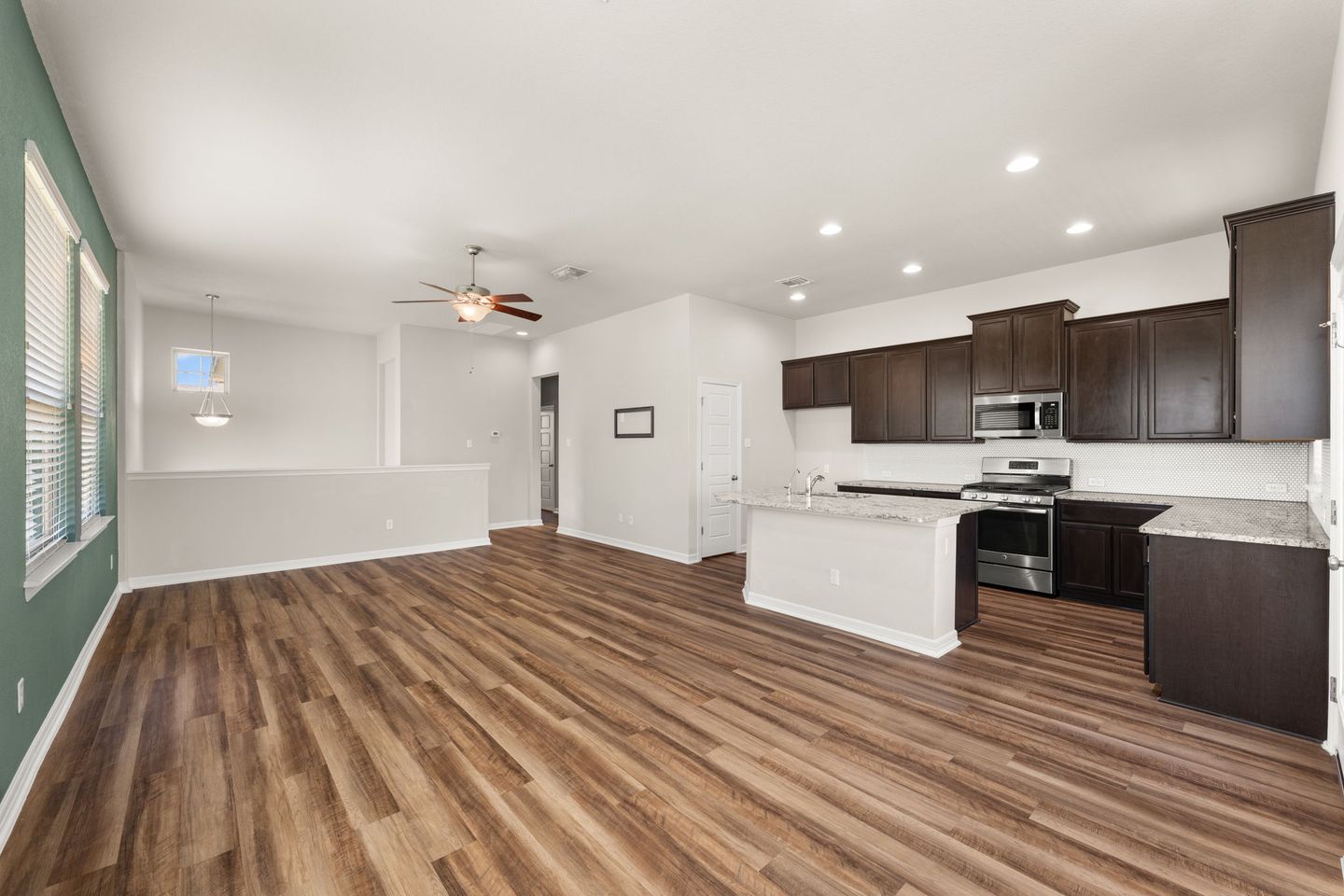 9-web-or-mls-2306-dillon-pond-ln-b-12.jpg